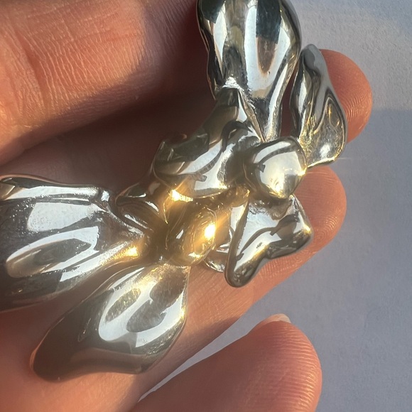 Vintage Les Bernard  silver tone large bow earrings